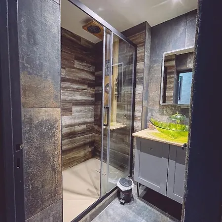 Harry Potter By Carl-emilie 1 1 A 4 Pers * 埃皮纳勒